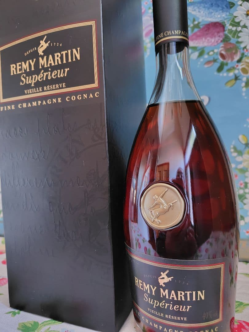 レミーマルタン スーペリア フィーネ　シャンパーニュ　旧ボトル 700ml