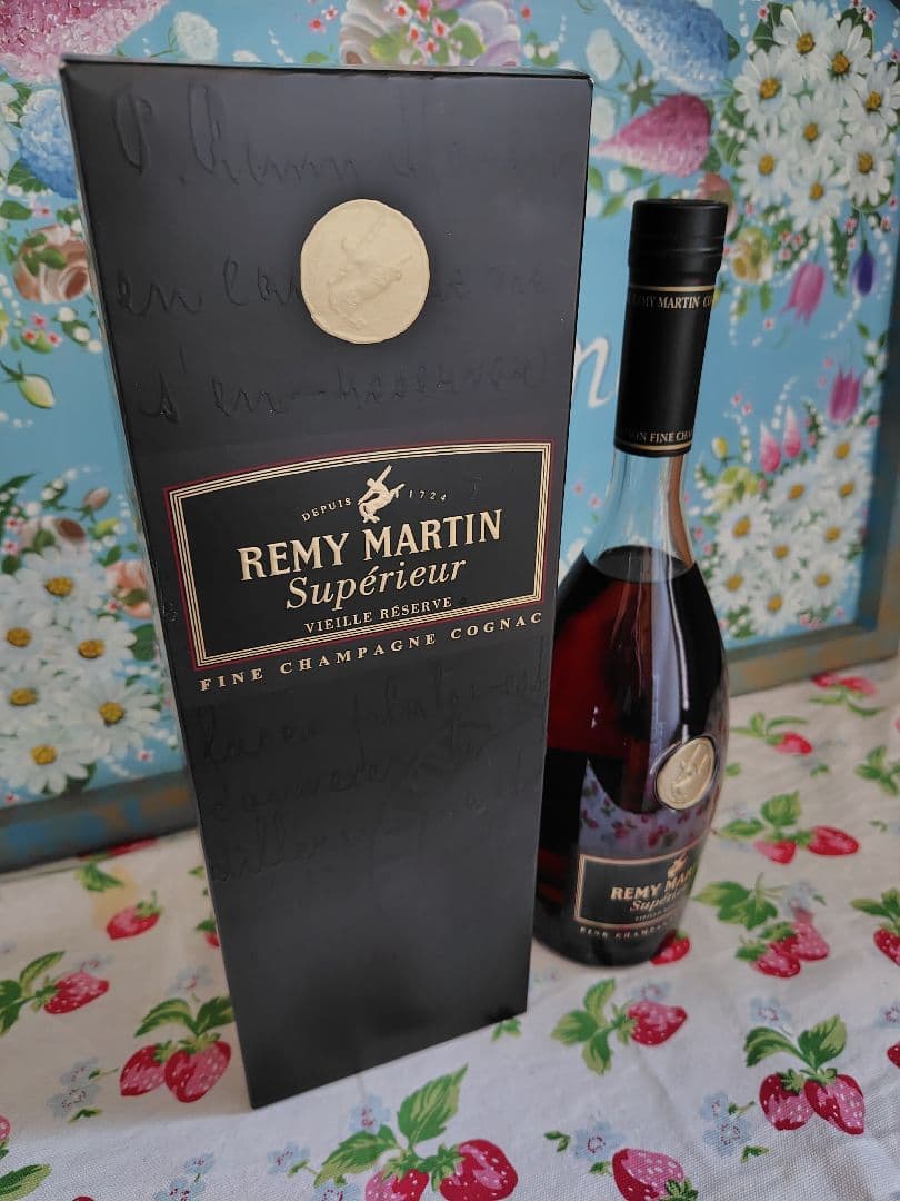 レミーマルタン スーペリア フィーネ　シャンパーニュ　旧ボトル 700ml