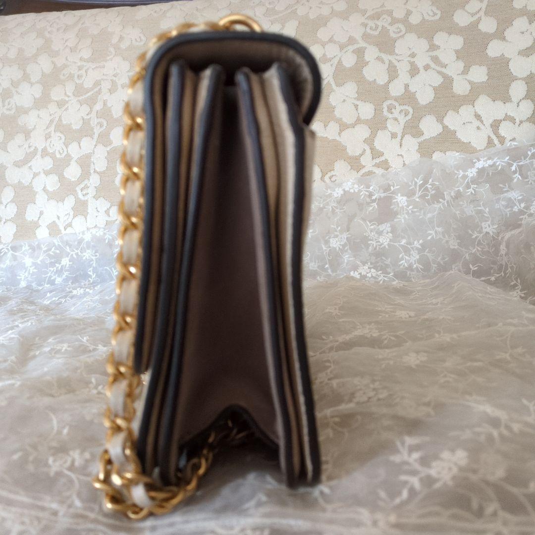 Tory Burch フローラルショルダーバッグ