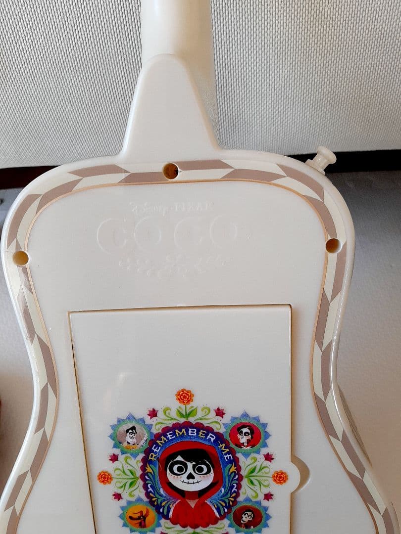 ディズニー　ピクサー　リメンバーミー　COCOギター　ポップコーンバケット　希少
