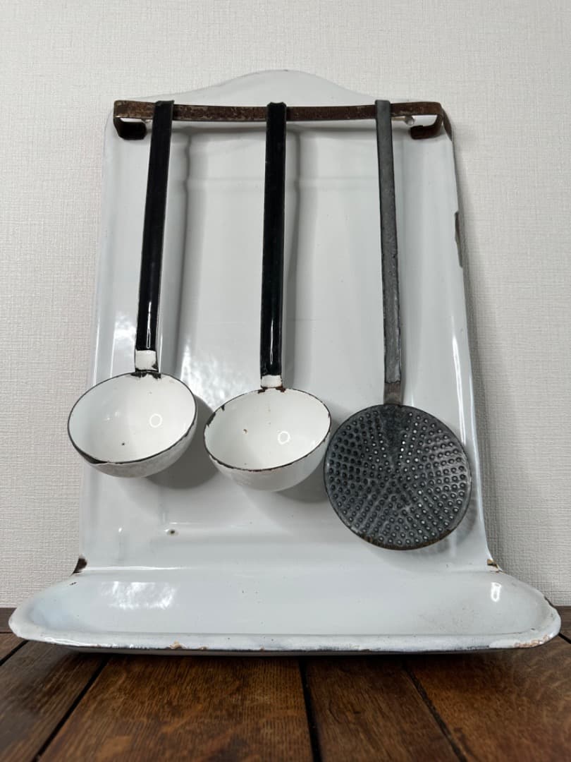 フランス　アンティーク　ホーロー　フレンチキッチン　レードル　ユーテンシルラック