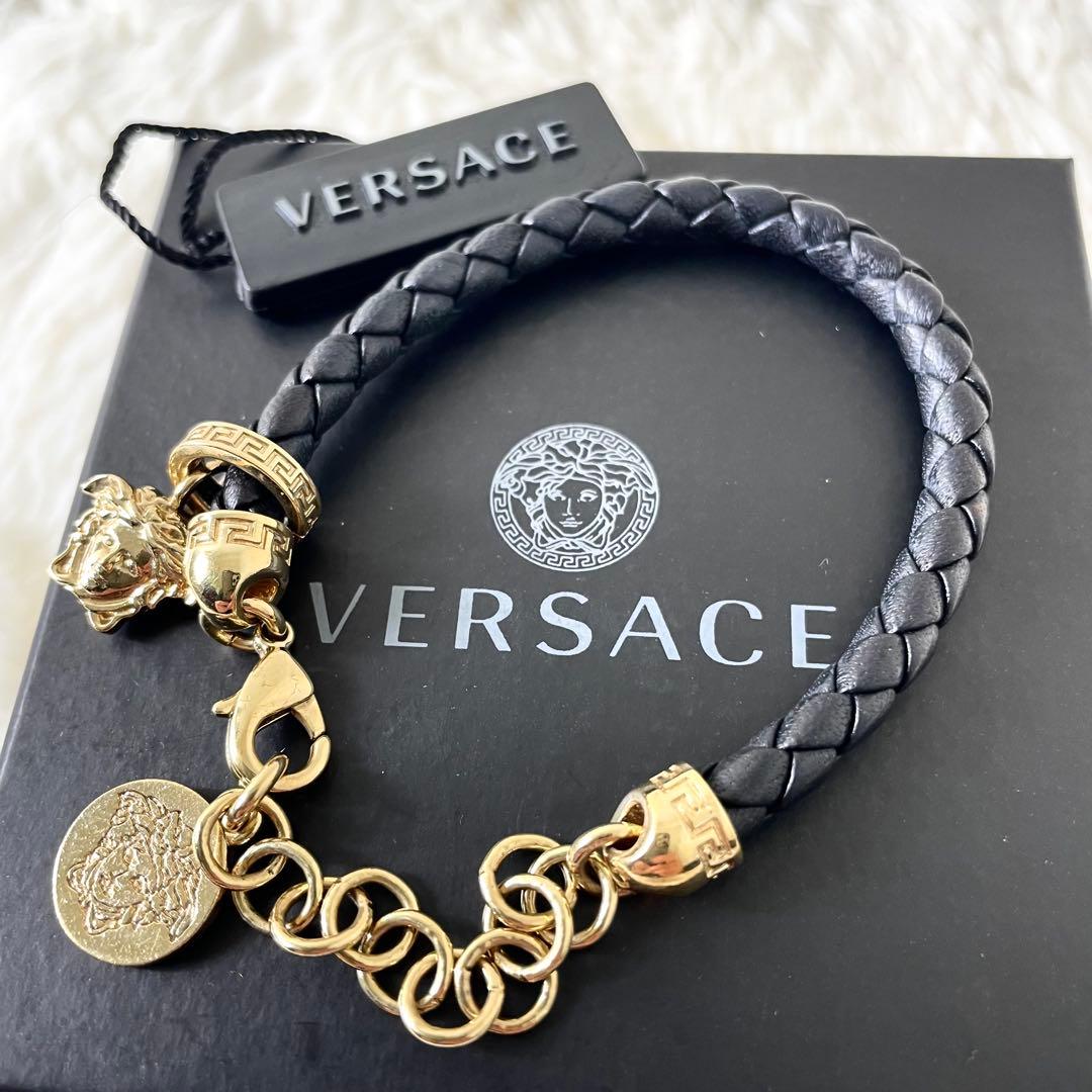 美品　ヴェルサーチ　VERSACE ブレスレット　メデューサ　ゴールド　ブラック