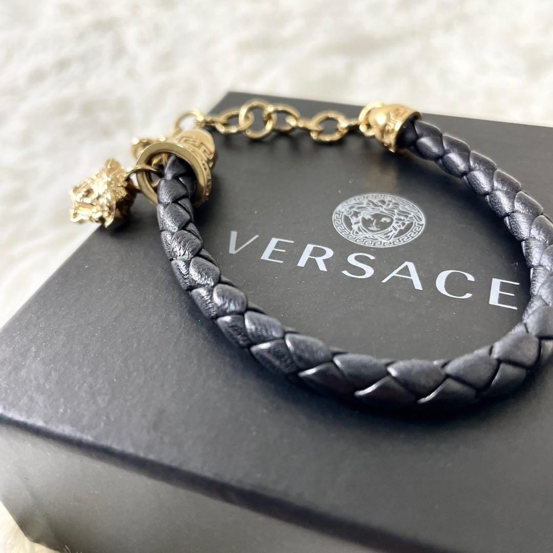 美品　ヴェルサーチ　VERSACE ブレスレット　メデューサ　ゴールド　ブラック