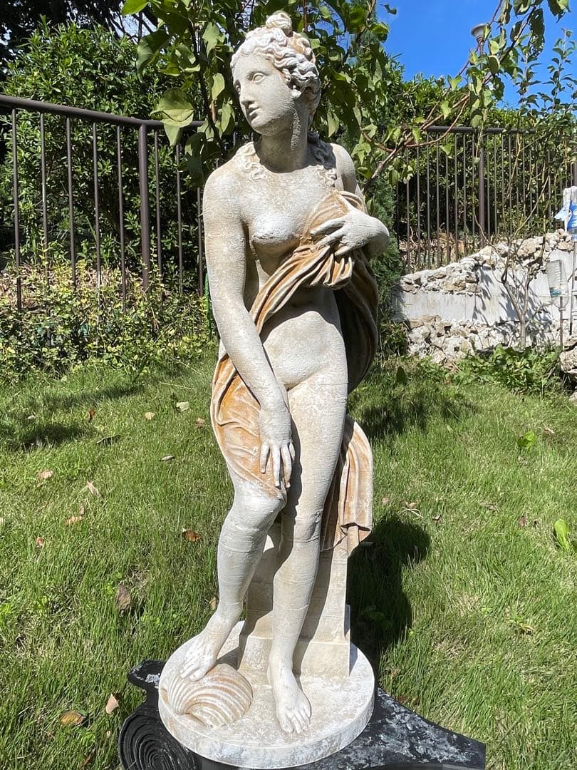 女神アプロディーテーの像高さ:62.5 cm