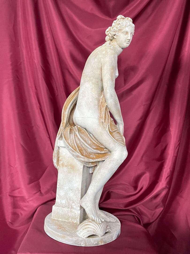 女神アプロディーテーの像高さ:62.5 cm