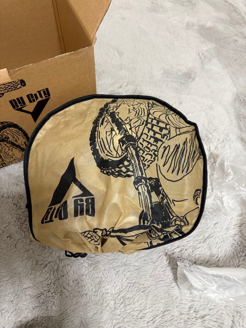 by City フルフェイスヘルメット ブラック/ゴールド ロードスターII