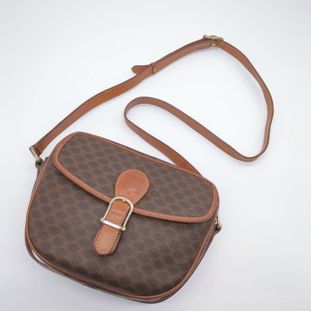 【人気モデル・良品】セリーヌ☆ショルダーバッグ マカダム トリオンフ PVC