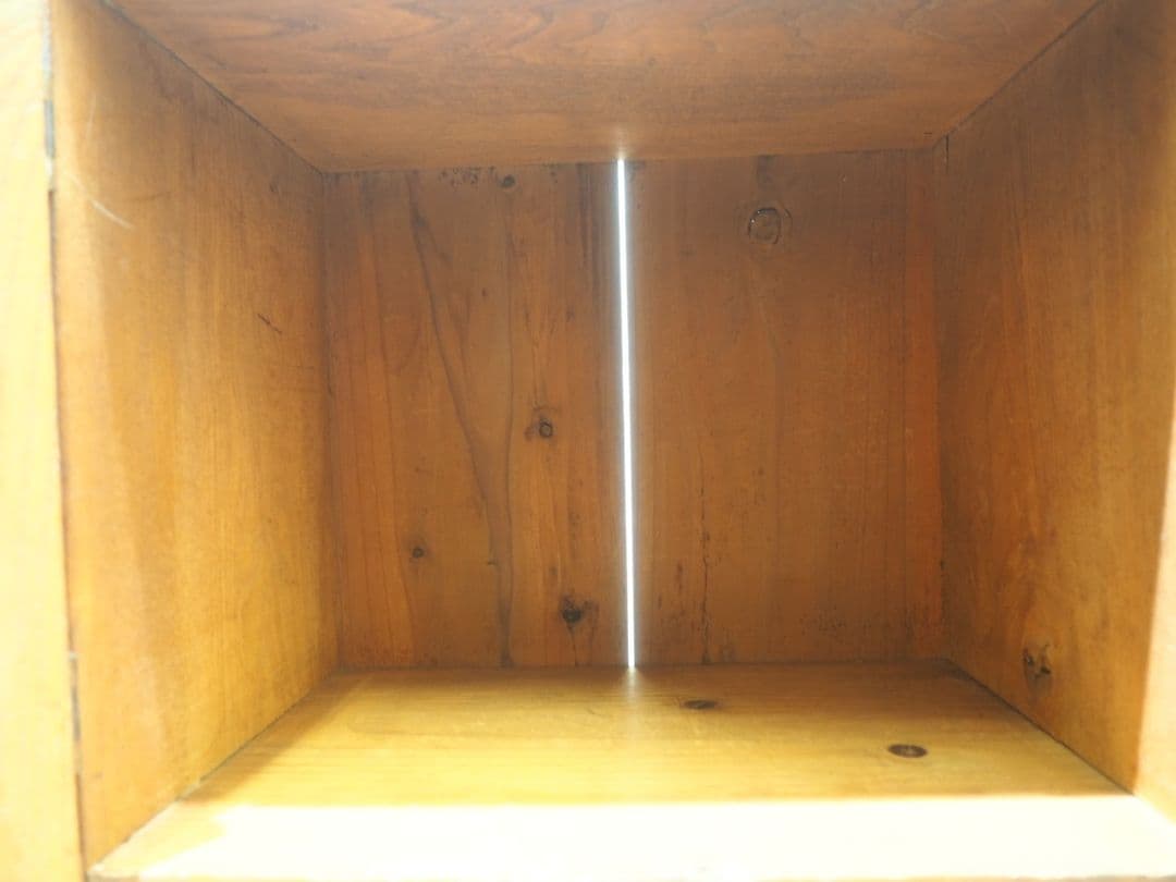 1253　アンティーク　小型の飾り棚　収納棚　キャビネット　古家具　レトロ