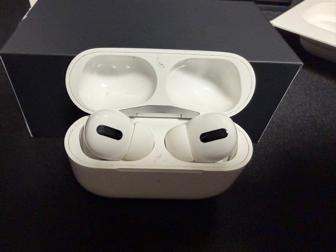 Apple Airpods Pro リコール対応済み　フルセット ノイズなし