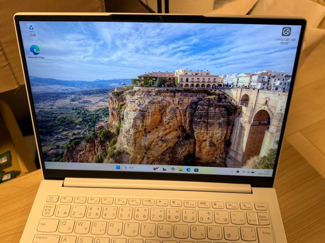 Windowsノート本体 Yoga Slim 750i Carbon i7-1165G7/16GB/256