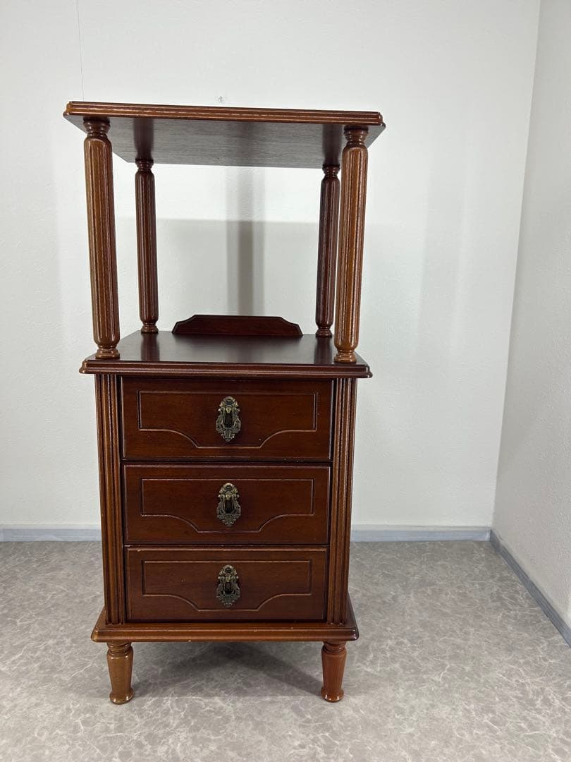 送料込み【木製電話台 サイドテーブル3段引き出し付き 高さ 約85.5cm】