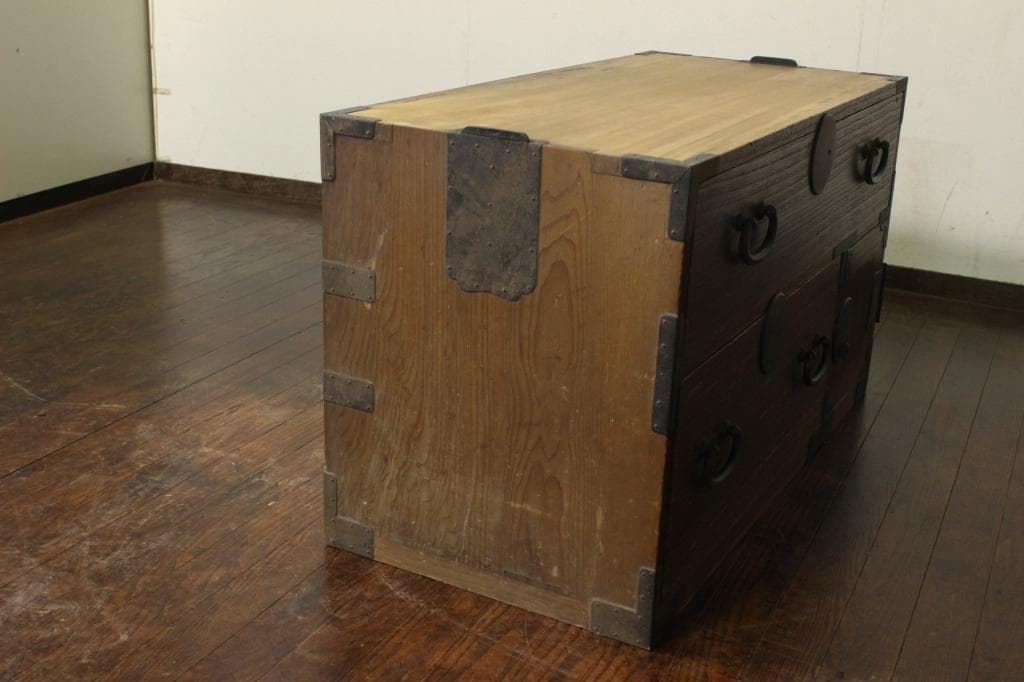 古い時代箪笥 前桐古家具/和家具/和骨董/店舗什器/ローボード/チェスト/収納