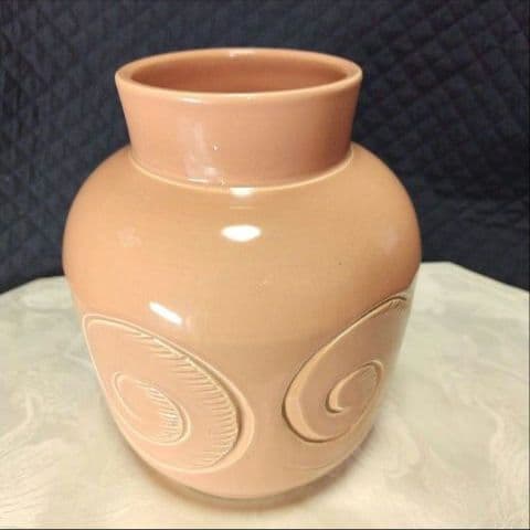 超レアー、スージークーパー、アールデコ、手彫り模様の花びん、約100年前の作品