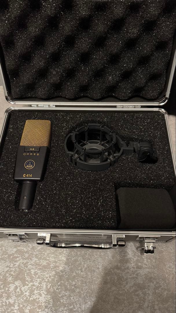 AKG C 414 コンデンサーマイク