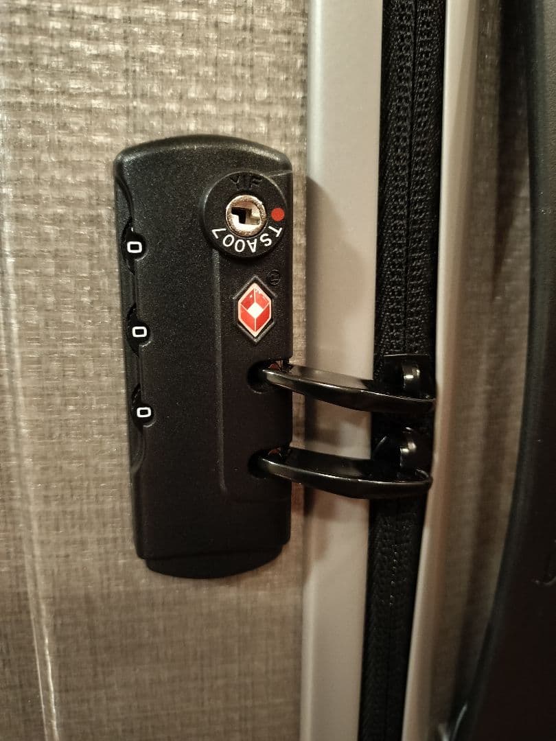 【未使用品】サムソナイト 92L クロノナイト スピナー75 スーツケース