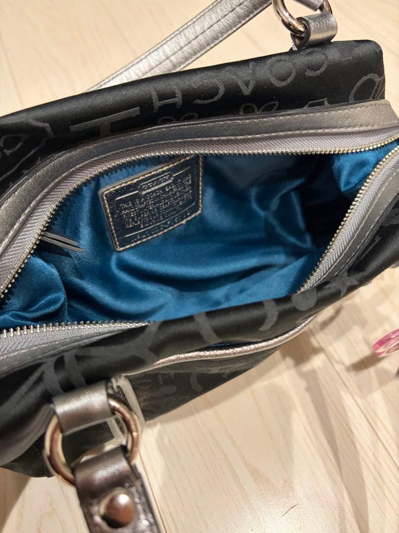 希少 COACHコーチ バンダナグリッターコンバーチブルサッチュル ハンドバッグ