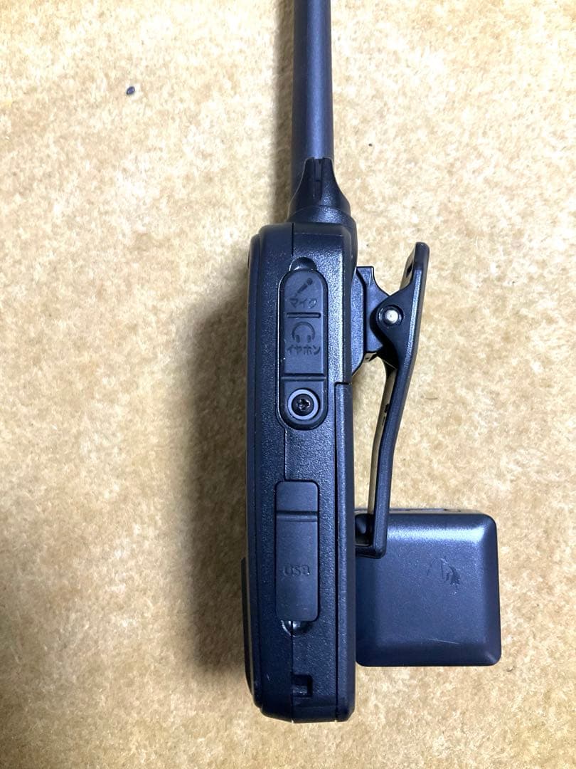 ALINCO DJ-PV1DとイヤホンマイクEME-65LMA+付属品