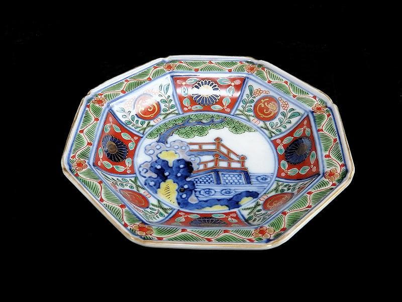 大聖寺伊万里　菊に龍　岩に欄干の図　八角４寸皿　４枚　D702AS-fbho