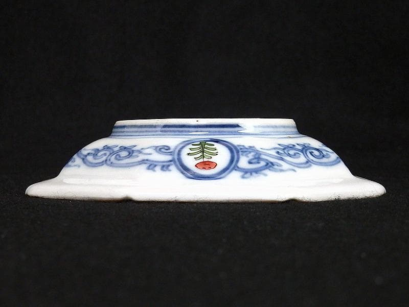 大聖寺伊万里　菊に龍　岩に欄干の図　八角４寸皿　４枚　D702AS-fbho