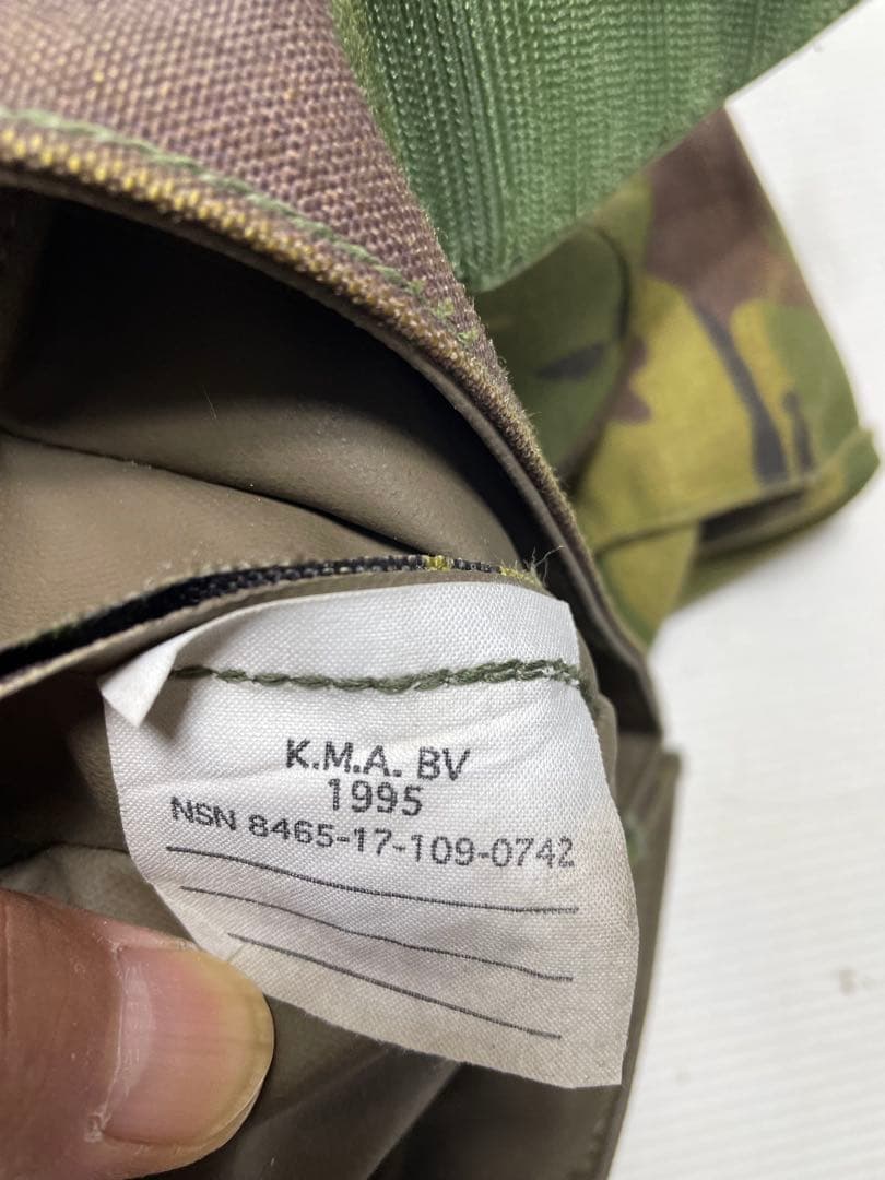 ミリタリー 米軍 迷彩 カモフラ オランダ製 ガスマスク ヴィンテージ 希少品