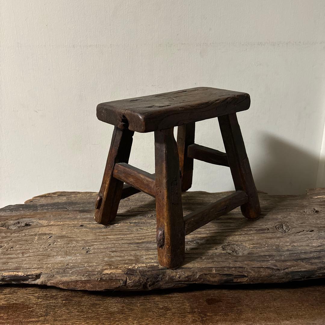 朝鮮　李朝　中国　その1 木製小さな踏み台　肘掛　花台　スツール　古民具　骨董