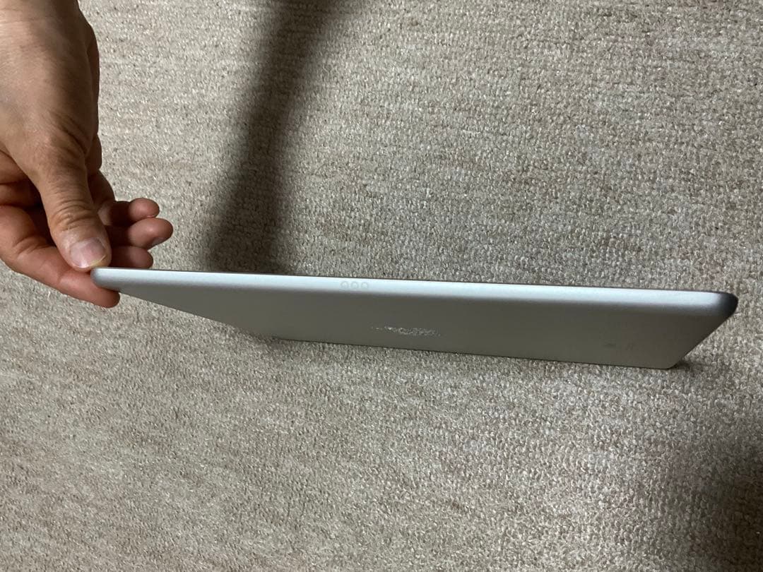 iPad 第7世代 128GB Wi-Fiモデル シルバー