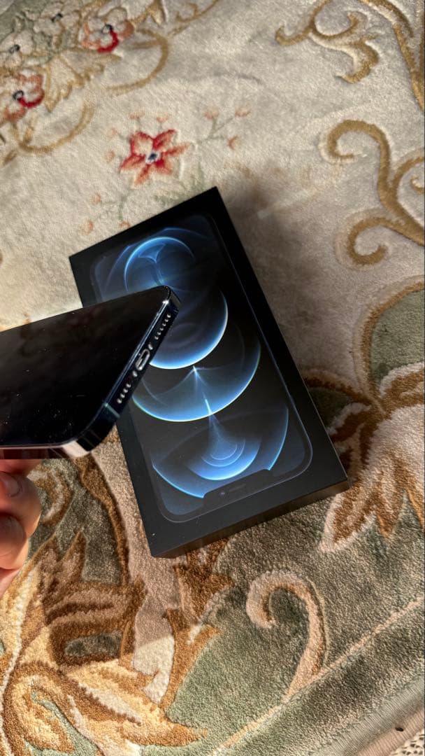 iPhone 12 Pro Max 512GB SIMフリー