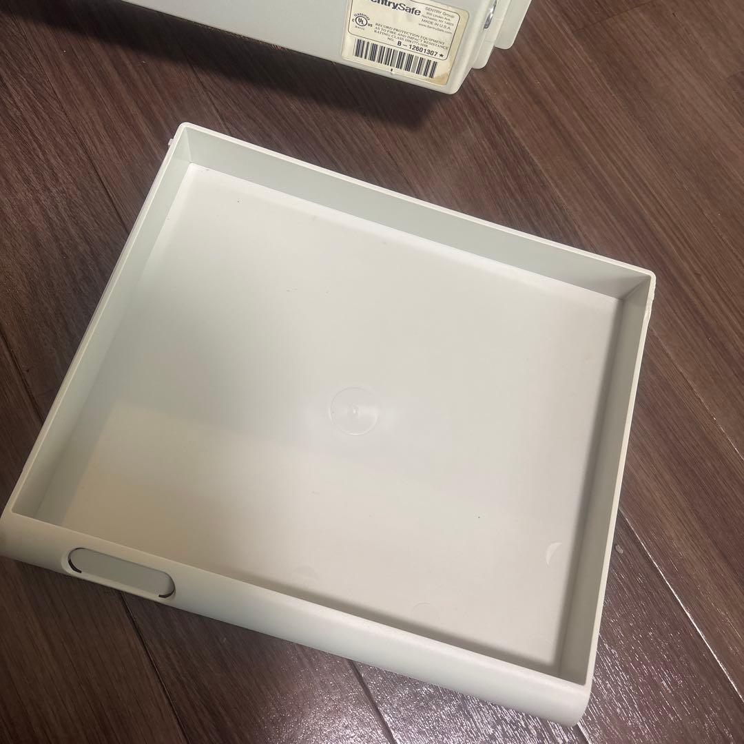Sentry Safe 『ファイアーセーフ』　耐火金庫 SB0507テンキー式