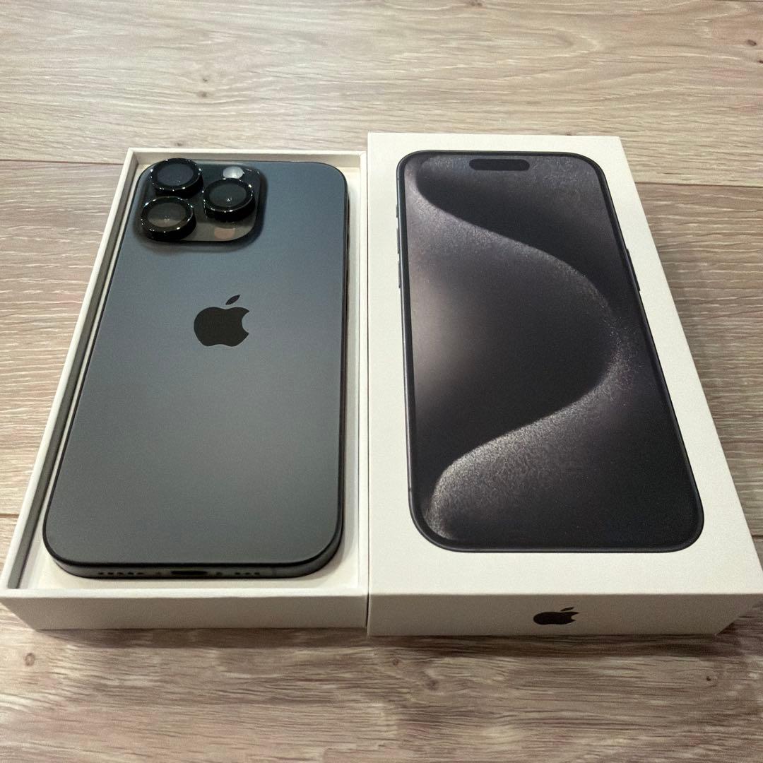 iPhone 15 pro 256GB ブラックチタニウム