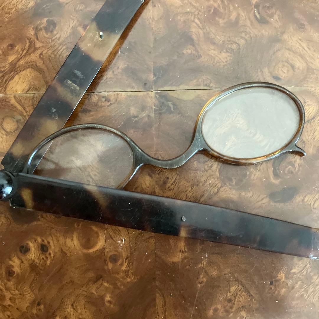 鼈甲のグラス　ルーぺ　老眼鏡　拡大鏡