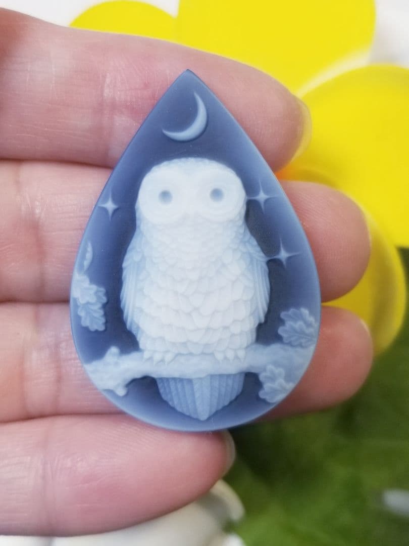 KM-84 【マティアス・ポストラー作】天然青瑪瑙カメオルース