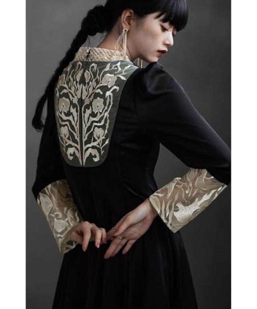 [未使用]etoll. エトル バック刺繍フレアドレス Sサイズ