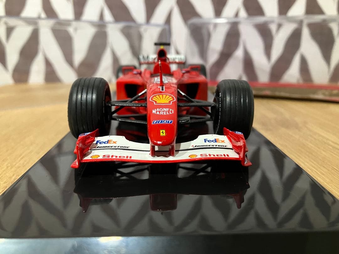 紅い跳馬様　2台セット　専用　F2001 マルボロ仕様　F1コレクション