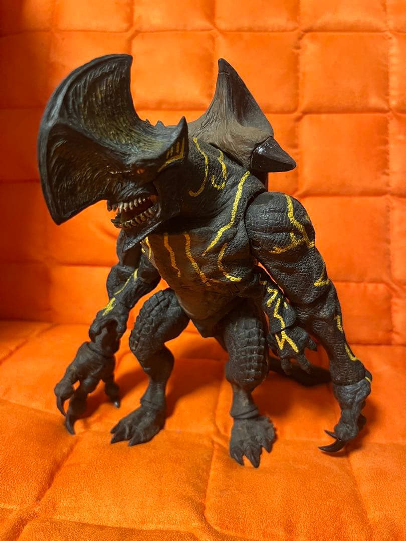 S*e様 NECA パシフィックリム アックスヘッド KAIJU AXEHEAD