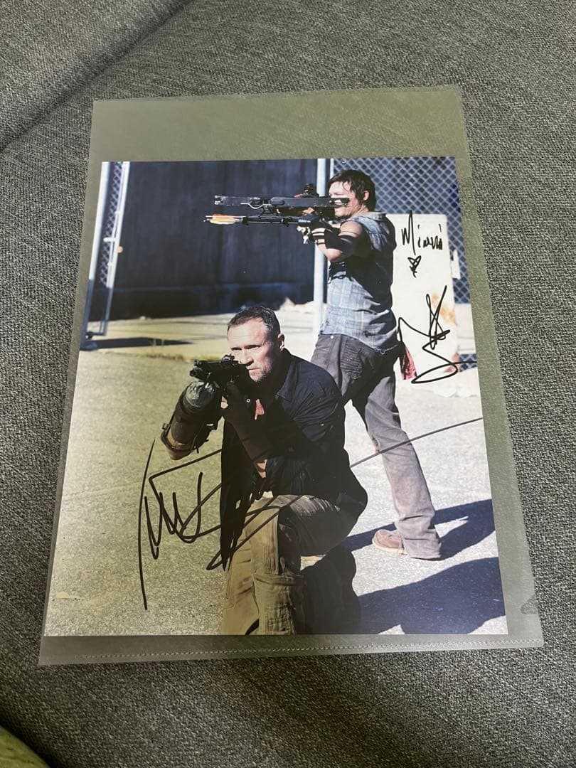 ウォーキングデッド　ノーマンリーダス　直筆サイン