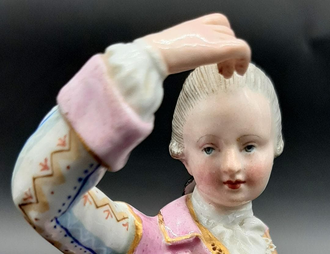 美品古マイセン／アシエ1768年『花摘みの男』大型フィギュリン美品1級品ボタン剣