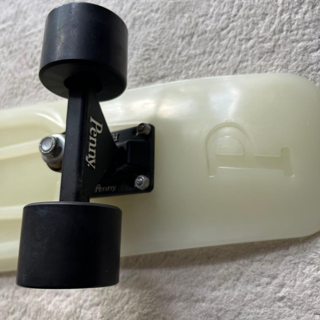 Penny　ペニー　スケートボード　クリア　蓄光　２２インチ