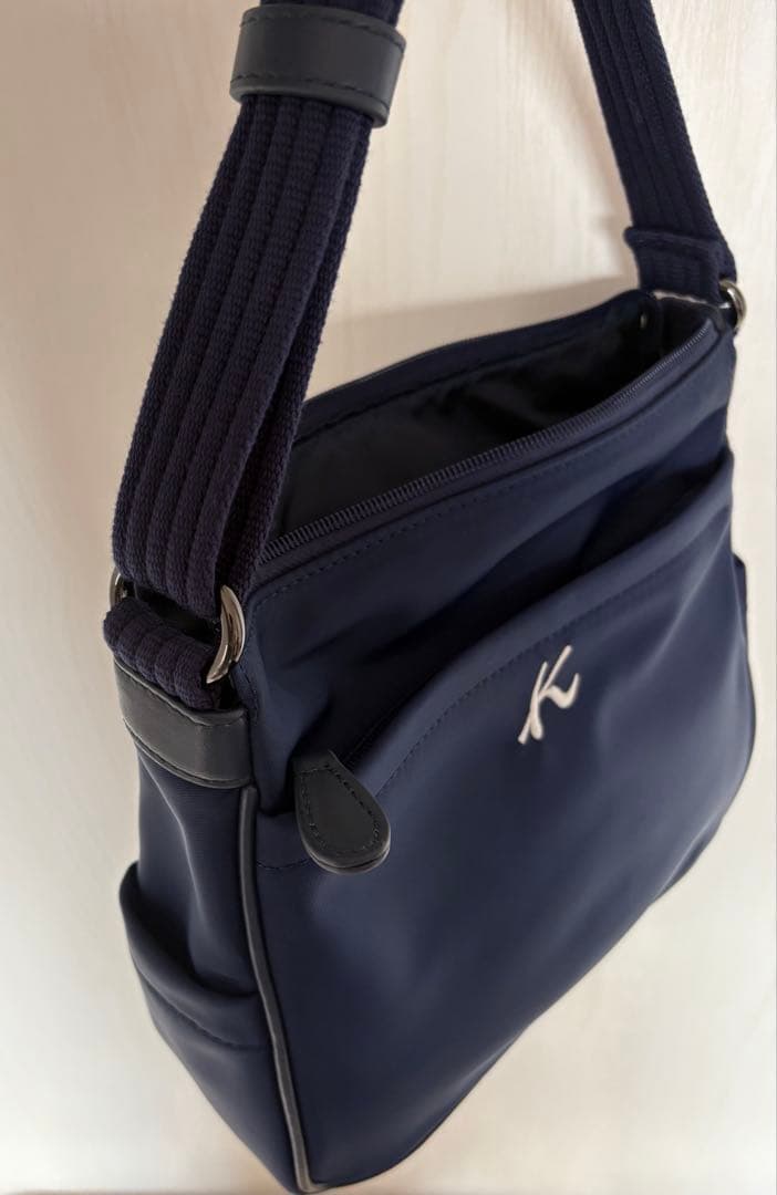 ネイビー ショルダーバッグ キタムラ