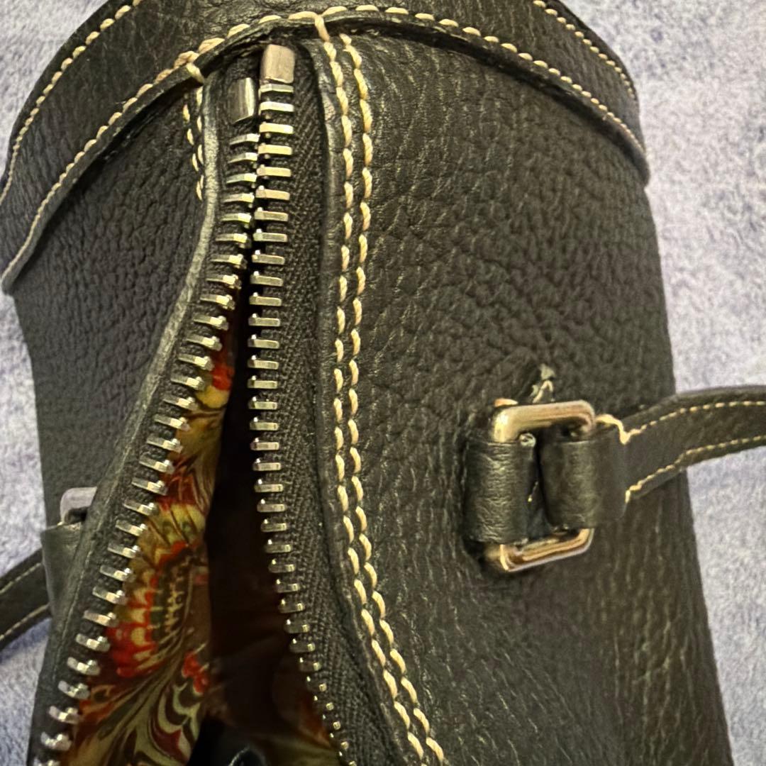 DOONEY&BOURKE 黒いレザーハンドバッグ