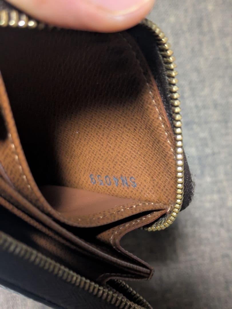 【とも】Louis Vuitton モノグラム ケース