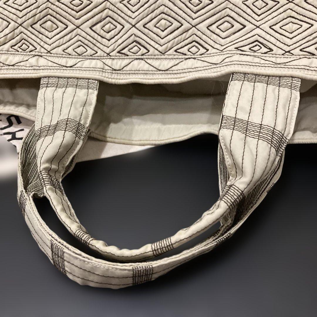 未使用に近い　刺繍　Tamasha タマシャ　TAMASHA イッセイミヤケ