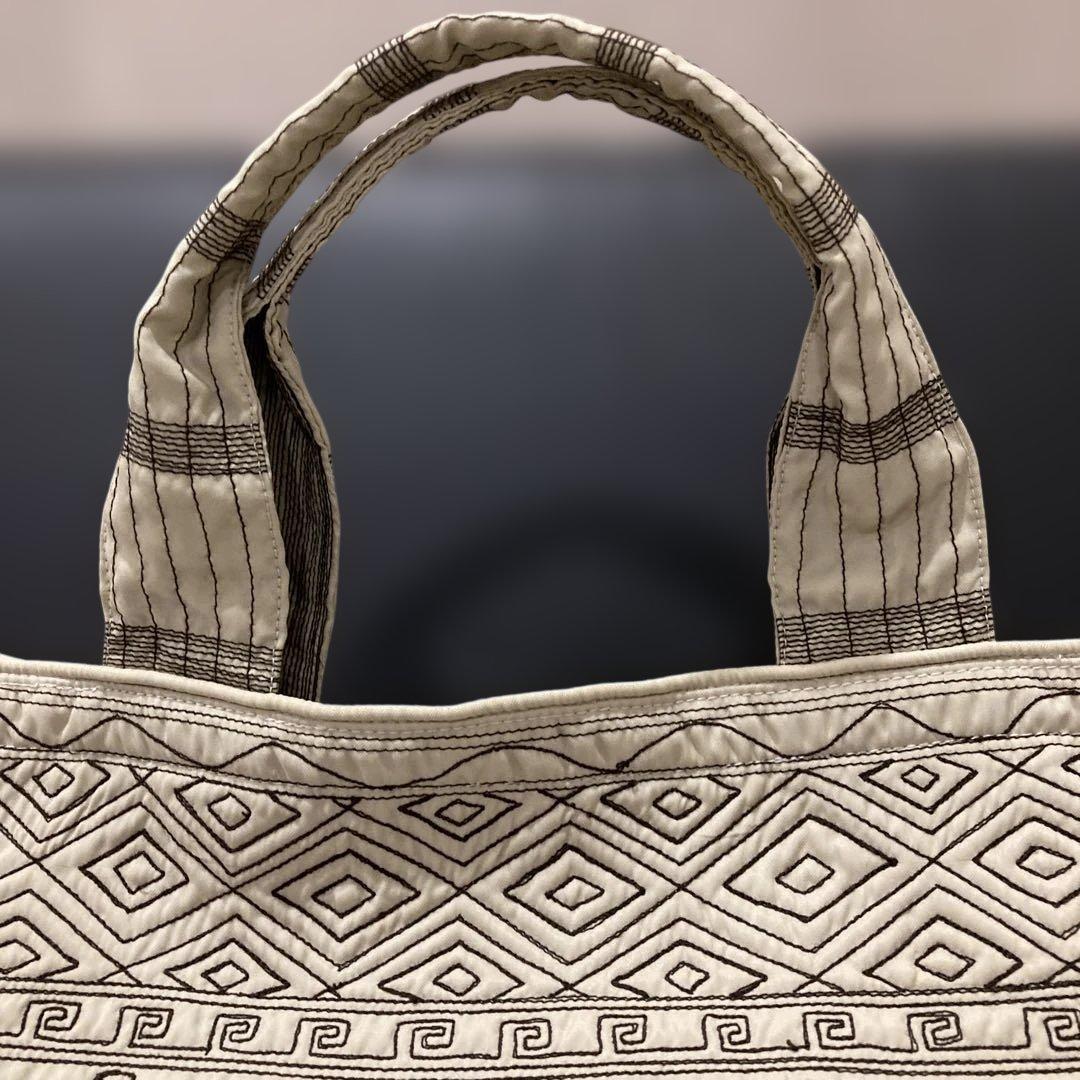 未使用に近い　刺繍　Tamasha タマシャ　TAMASHA イッセイミヤケ