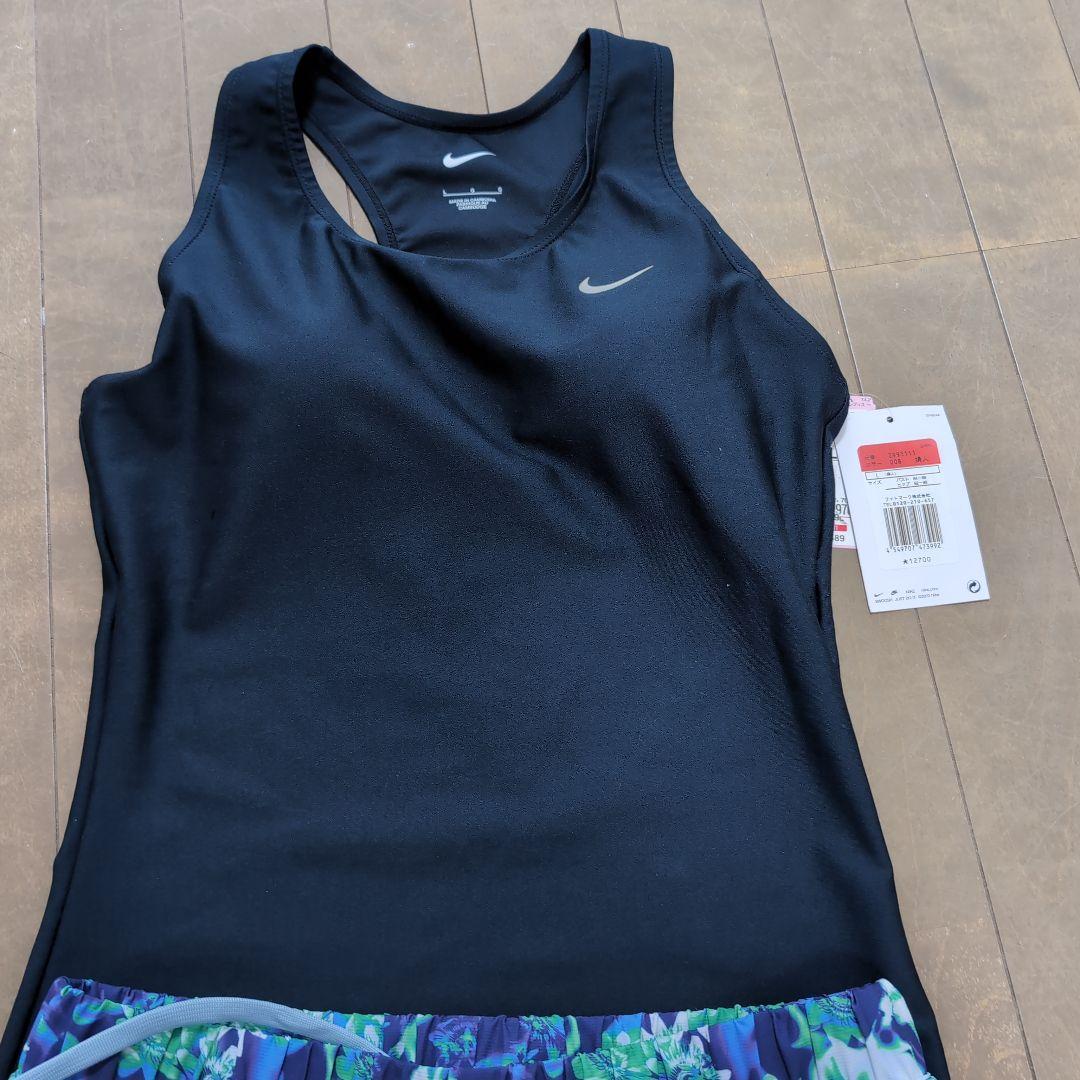 新品　Nike 水着　Lサイズ　定価税込13000円　フィットネス
