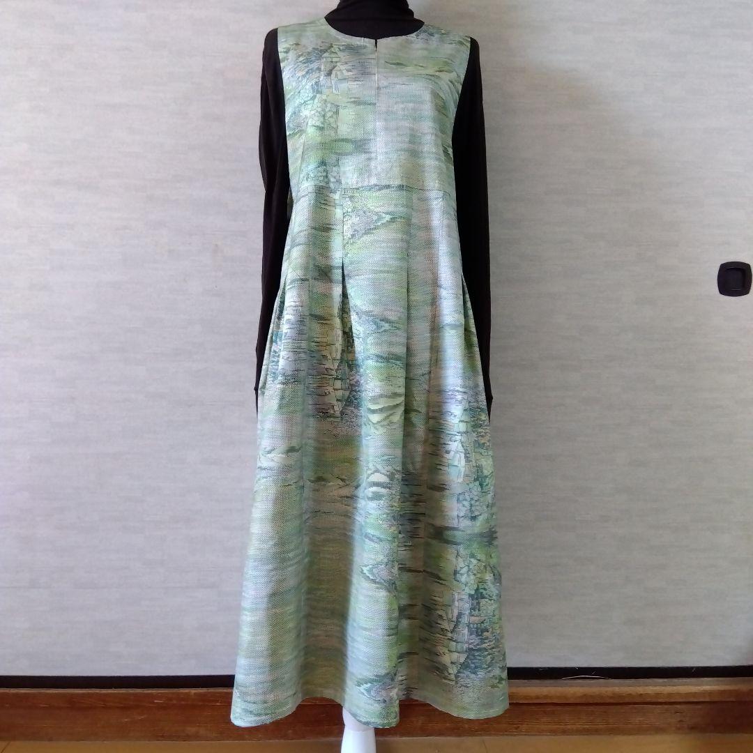 2026J014 着物リメイク　淡いグリーン系の大島紬　ジャンパースカート