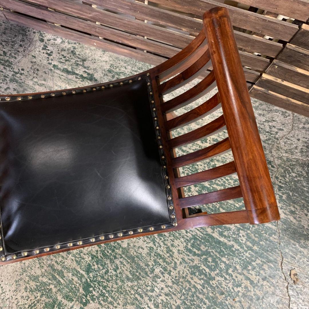 J154 木製スツール 本革シート 鋲打ち