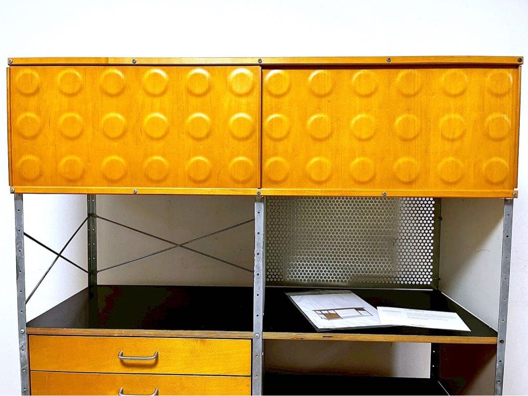 f1_11Herman Millerイームズストレージユニット4段2列