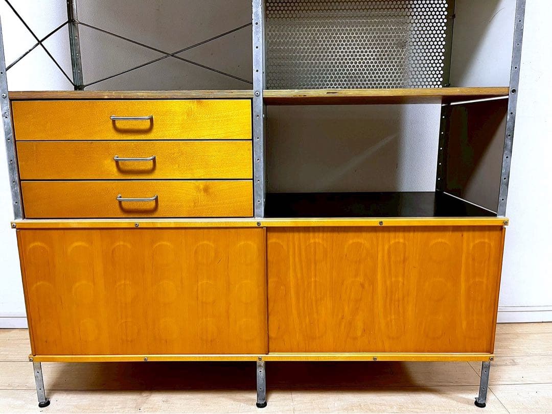 f1_11Herman Millerイームズストレージユニット4段2列