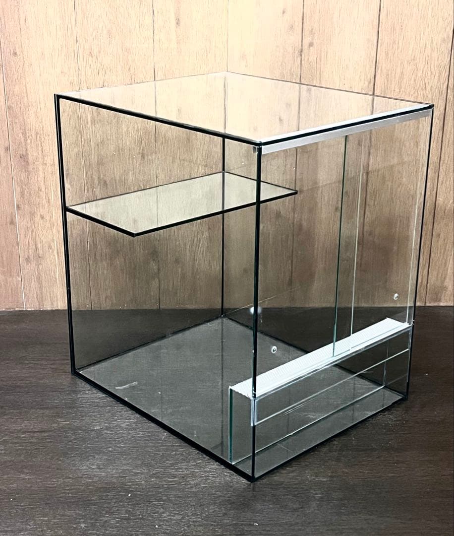 レア仕様　1台限定　特注ガラスケース　中棚付き