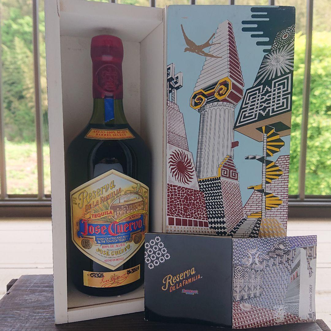 古酒 テキーラ　ホセクエルボ レゼルヴァ・デ・ラ・ファミリア 2007年流通品