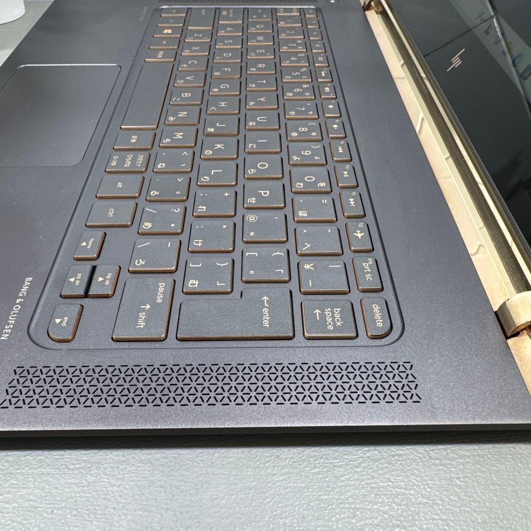 【限定1台】HP Spectreアッシュブラック☘️7世代i7☘️NVMe512